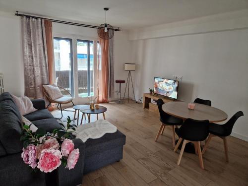 Cozy Home Center of Antibes