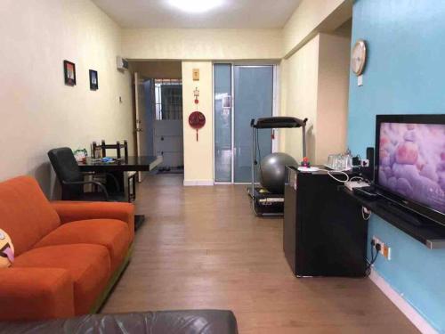 TV/Unterhaltungsangebot in der Unterkunft Arena Green Stadium Bukit Jalil furnished, air con all rooms