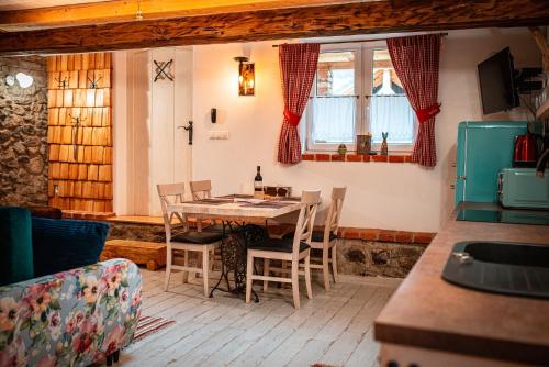 Χώρος καθιστικού στο Chalets Dedinky