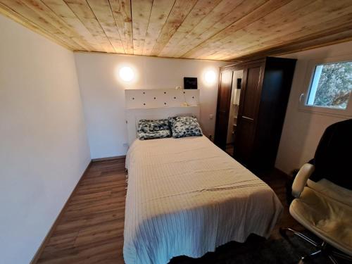 Posteľ alebo postele v izbe v ubytovaní Maison lumineuse avec piscine à 10 min d'Aix