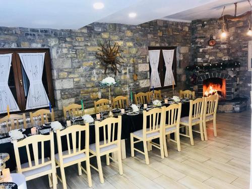 Restaurace v ubytování Bujtina Dini