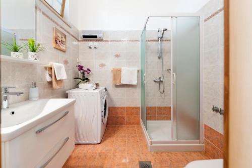 Koupelna v ubytování Apartments Villa Brigita