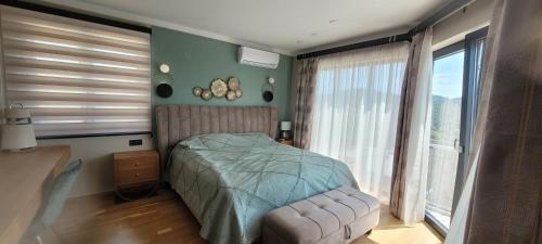 Gallery image of villa a in Skala Marion