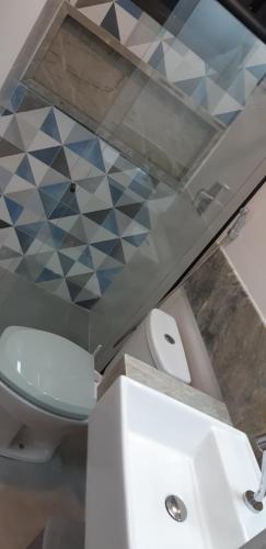 Bilik mandi di Ap 305 Praia Castelhanos