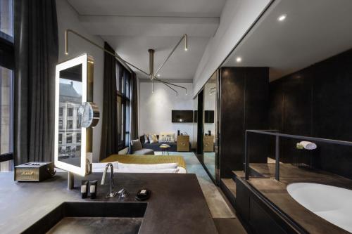 Ruang duduk di W Amsterdam