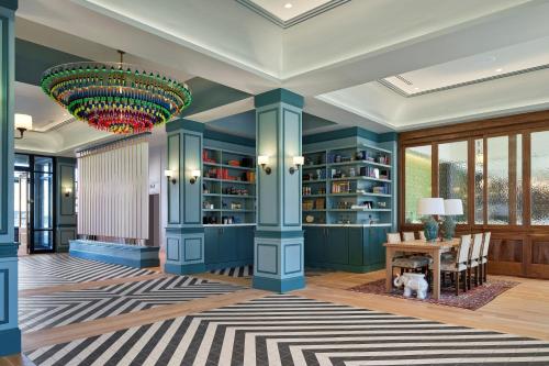 The Memphian a Tribute Portfolio Hotel Image