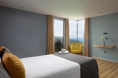 Postel nebo postele na pokoji v ubytování King´s View (Heated Pool and Sea View)