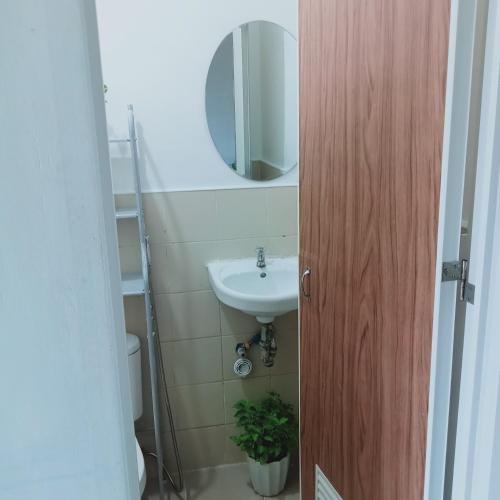 Imagen de la galería de Transient with bedroom near Padre Pio Church, en San Felix