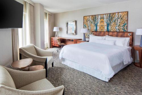 Cama o camas de una habitación en The Westin Jersey City Newport