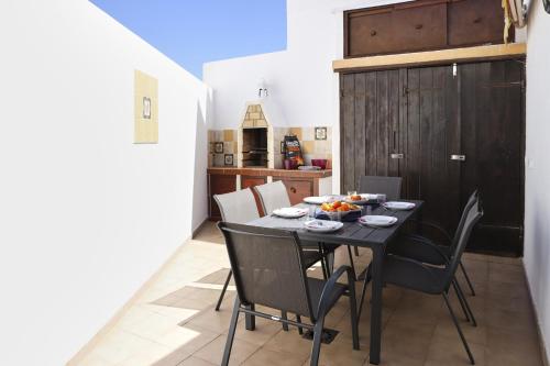 Casa Hannah by Villas Now Ltd