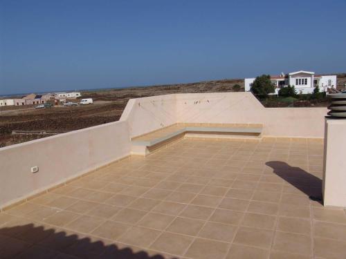 a skateboard ramp sitting on top of a patio at Casa Oscar in El Roque