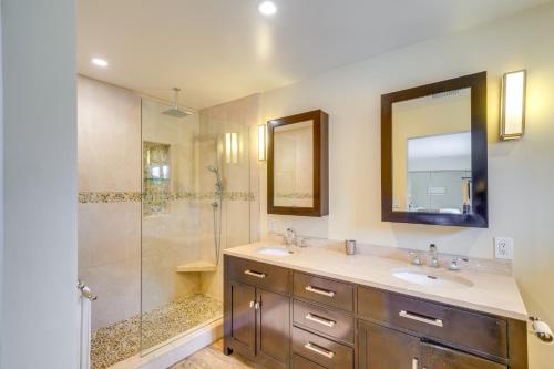 Koupelna v ubytování Santa Barbara Vacation Rental with Pool and Hot Tub!