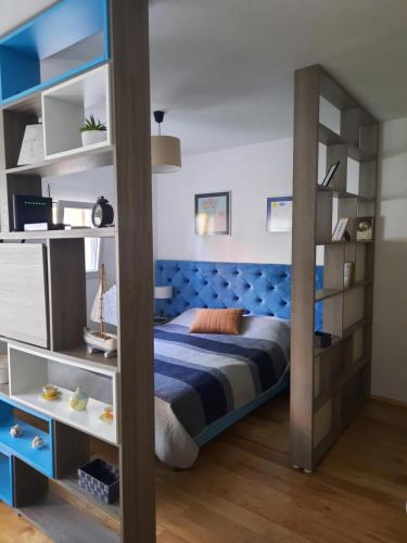 Кровать или кровати в номере Montenegro Sea Pearl Apartments Pržno