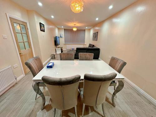 Fotografie z fotogalerie ubytování Full Home in Heywood Street near Cheetham Hill v Manchesteru