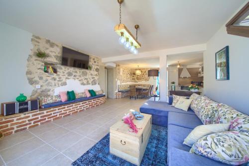 Private Wellness Villa Ive Heated Pool & 2 Saunas