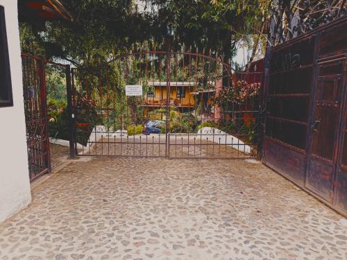 Gambar di galeri bagi Hotel El Mirador Anexo 1 di Santa Lucía Milpas Altas