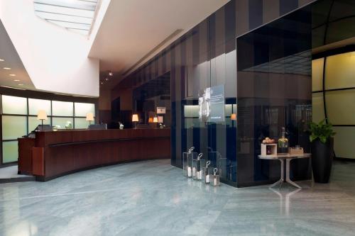 Gambar di galeri bagi Sheraton Paris Charles de Gaulle Airport Hotel di Roissy-en-France