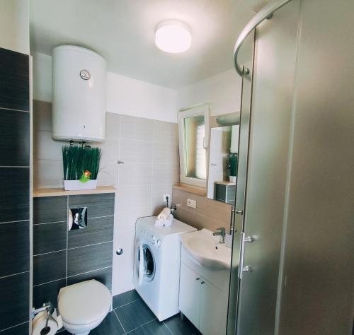 Kúpeľňa v ubytovaní APARTMANI NADA MUSTAPIC