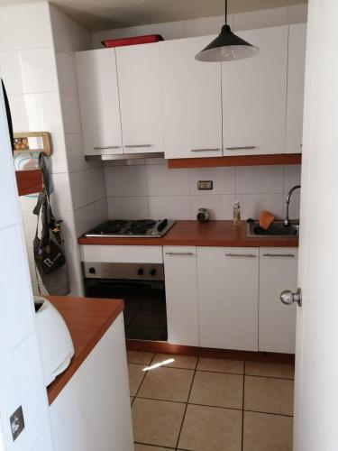 Kuchyň nebo kuchyňský kout v ubytování Departamento Costa Quilen (10 min Maitencillo)