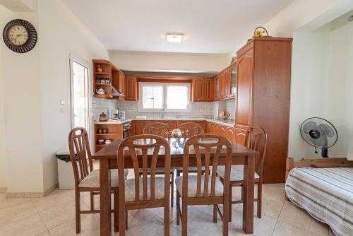Gallery image of Venetia's House by RentalsPro - Nikiti Halkidiki in Nikiti