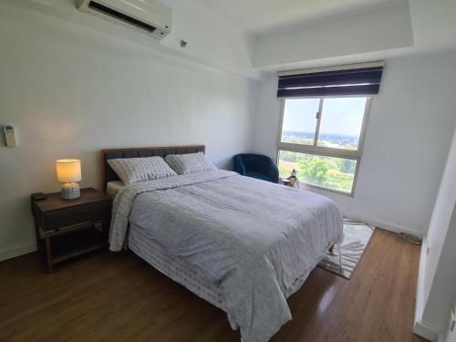 Cozy Condo in Heart of Angeles