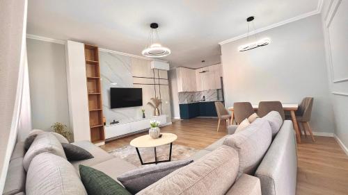 Zeus Tirana Suite
