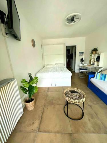 Studio loggia 80m de la mer