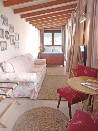 Old-Town Roof-Garden Suite