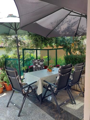 Cozy-family apartment (5-10 min from main market)