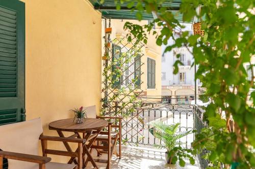 Foto Zen Retreat In The Historic Center with a Huge Balcony 4