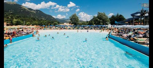Piccoli Desideri Tra le Singolarità del Molise