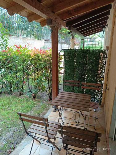 Jardin de l'établissement Nastro azzuro mare