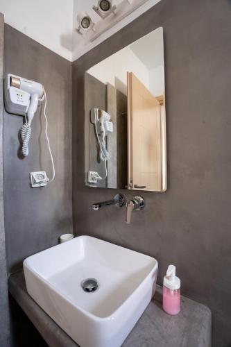 Liana Studios