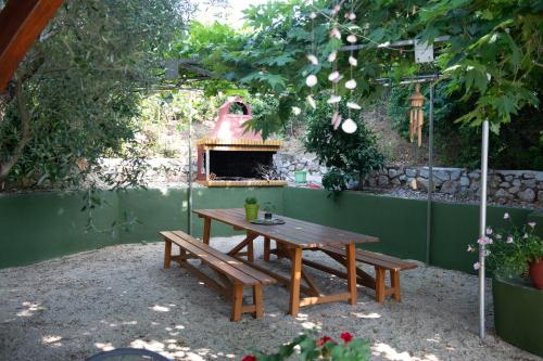 Gallery image of Studios Kofos Limin in Porto Koufo