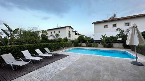 Πισίνα στο ή κοντά στο Merab Holidays Villas - K13