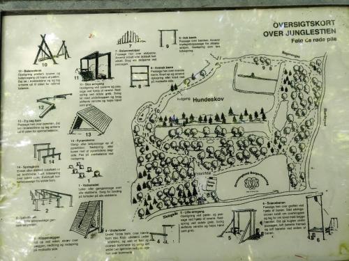 a drawing of a map of a park at Dronninglund Appartements in Dronninglund