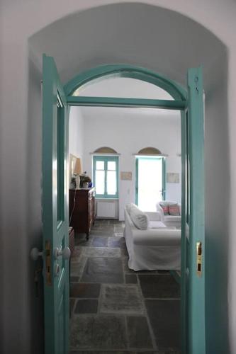 Ένα ή περισσότερα κρεβάτια σε δωμάτιο στο Galatea House First floor with terraces