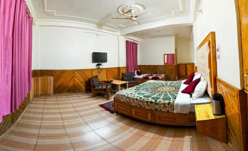 Gallery image of Hotel Diya Palace- With parking Main market, Kasol in Kasol