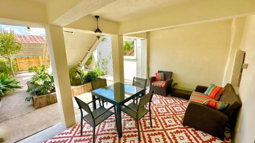 River view beautiful 2 bed house garden pool