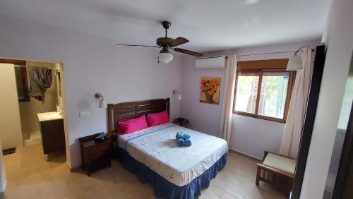 Postel nebo postele na pokoji v ubytování Vera Albacora IV Chalet