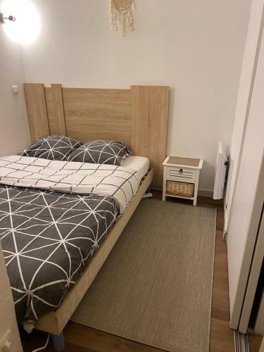 Photo de la galerie de l'établissement Appartement avec piscine 5 min á pieds des plages, à Vallauris