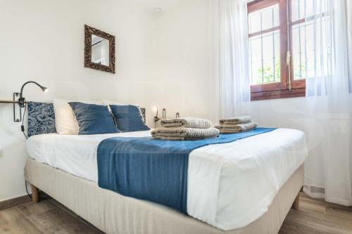 Spacious apartment next to Plaza de la Merced by REMS