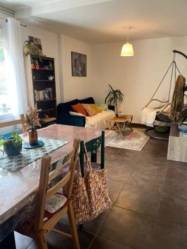 Maison entière 6 à 8 personnes au Mans proche circuit