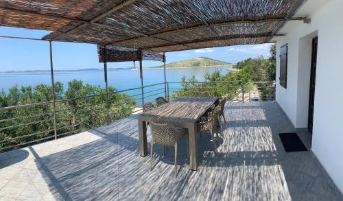 Fotografia z galérie ubytovania Private island Šćitna - HOUSE LUEL v Murteri
