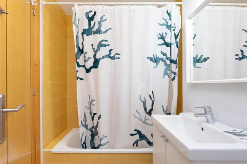 Ένα μπάνιο στο MEDANO Relax Holiday Home