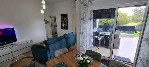 New Apartment Danijela, garden and garage place