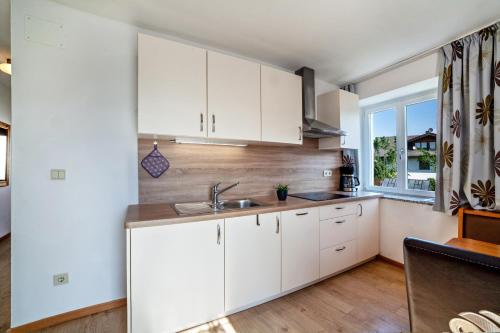 Apartment mit Terrasse – Photos 3