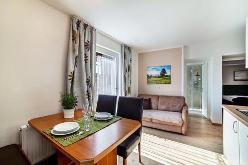 Apartment mit Terrasse – Photos 2