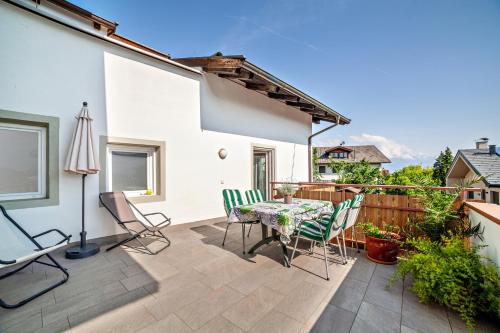 Apartment mit Terrasse