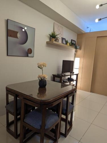 Fotografie z fotogalerie ubytování Breezy Tagaytay Condo v destinaci Tagaytay